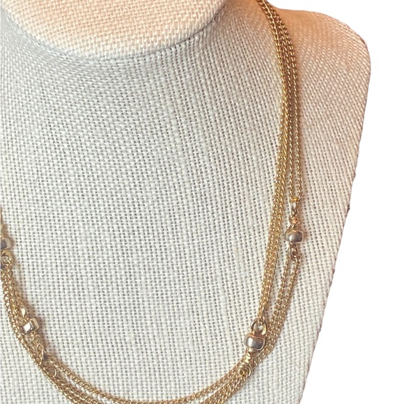 Double layered Gold Chain Necklace - Picture 4 of 5